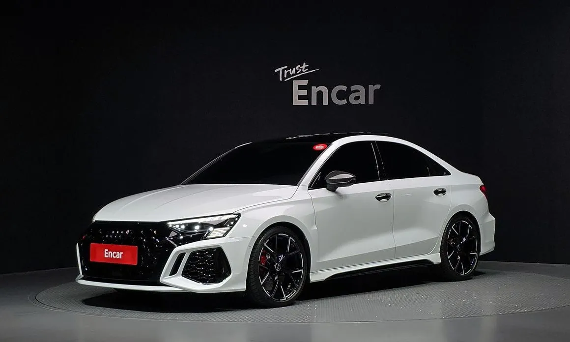 Audi RS3 — фото 1