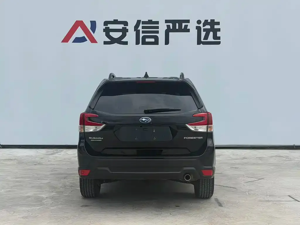 Subaru Forester — фото 9