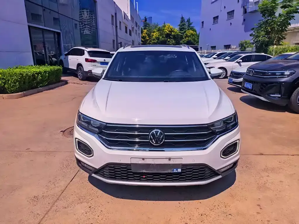 Volkswagen T-Roc — фото 7