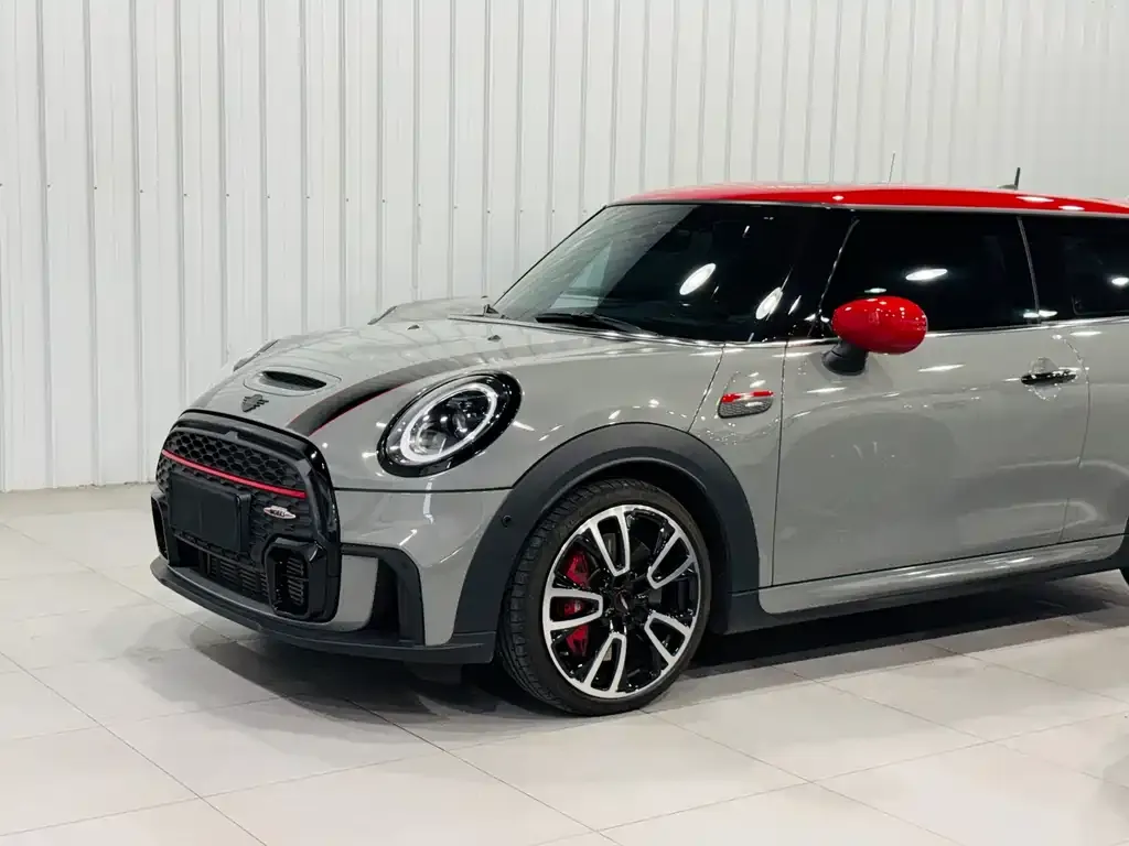 MINI JCW (John Cooper Works) — фото 10