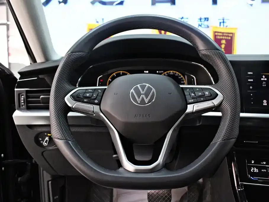 Volkswagen Passat — фото 8