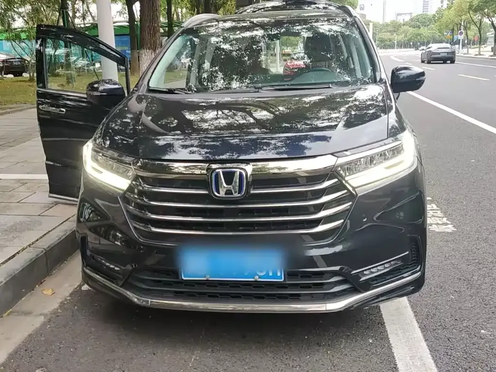 Honda Odyssey — фото 1