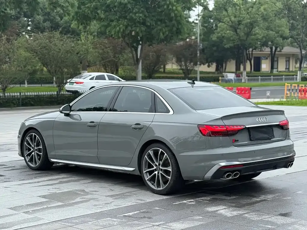 Audi S4 — фото 3