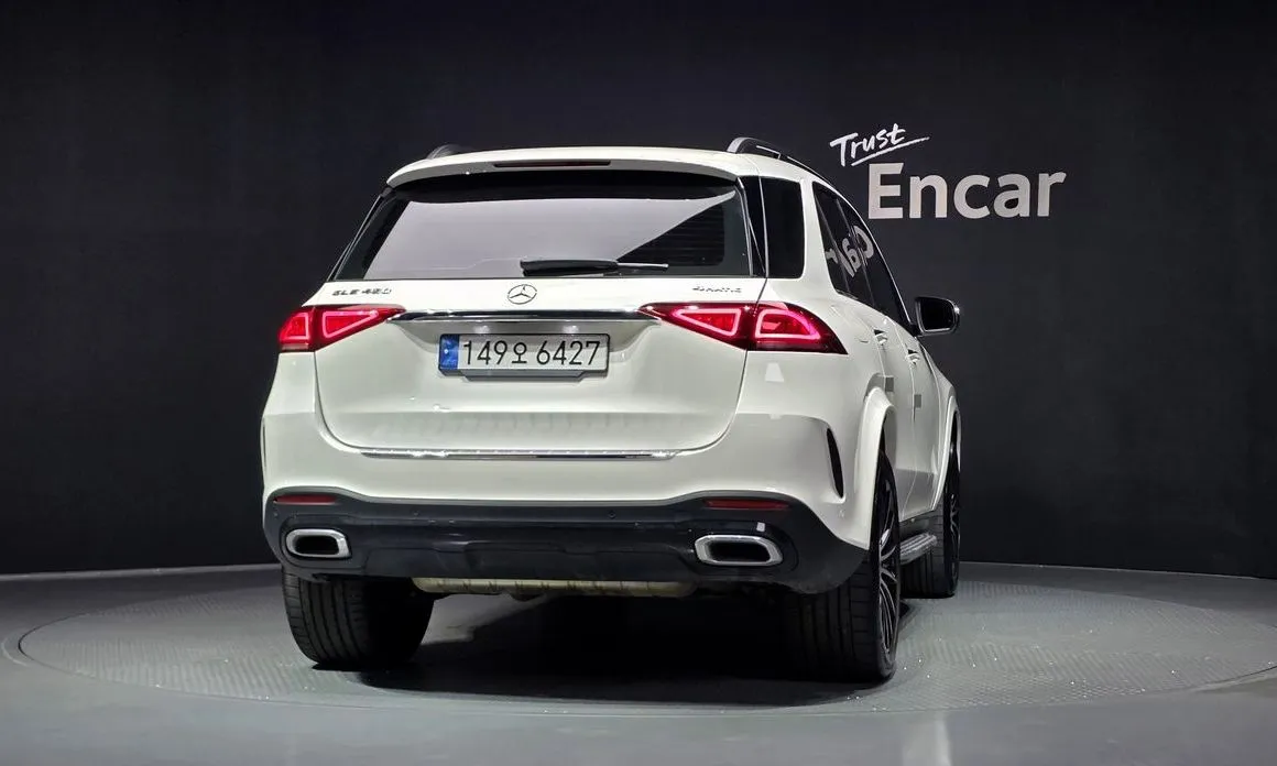 Mercedes-Benz GLE-Class — фото 6