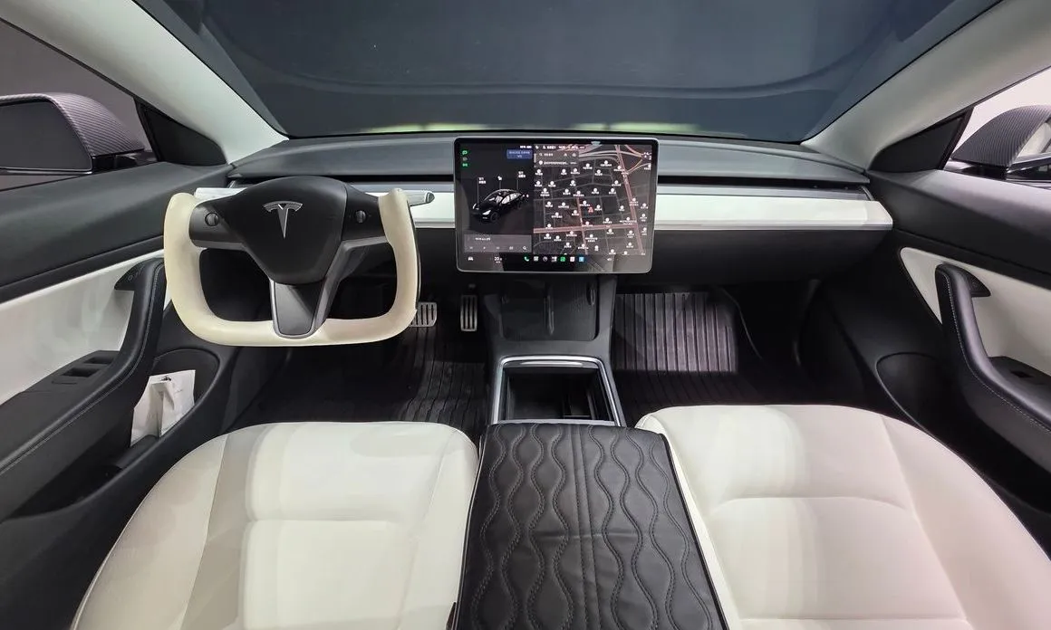 Tesla Model 3 — фото 10