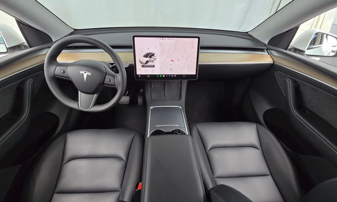 Tesla Model Y — фото 2