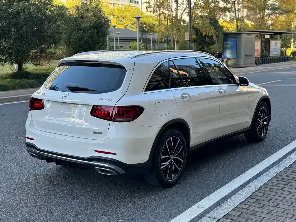 Mercedes-Benz GLC — фото 9
