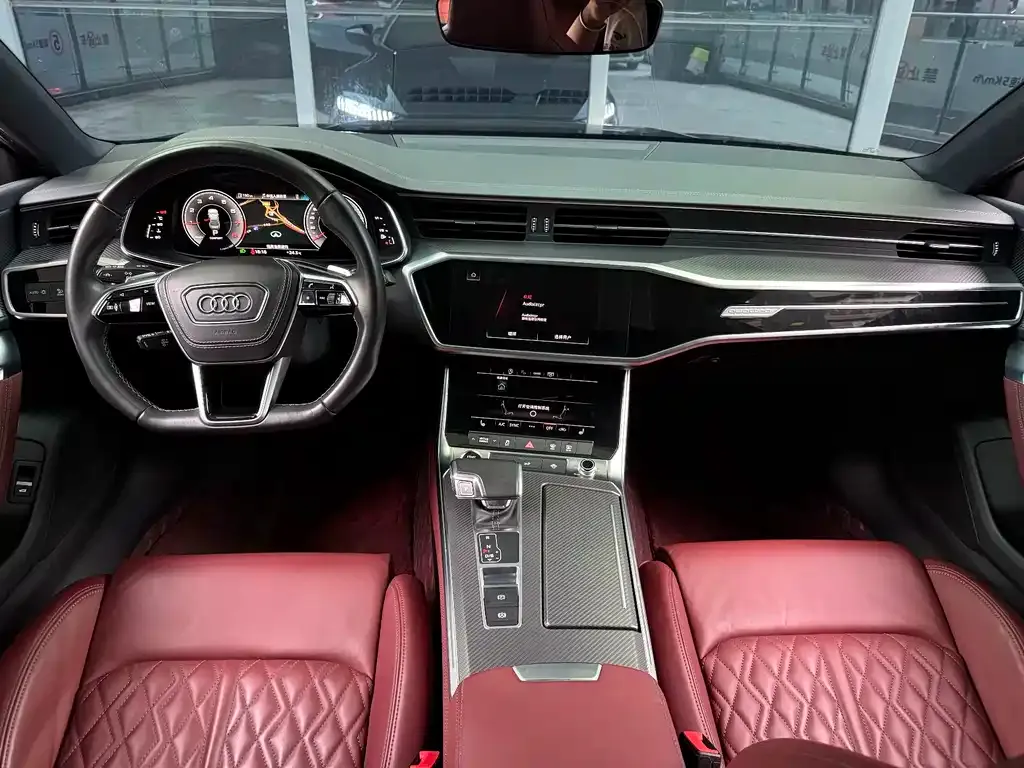 Audi A7L — фото 7