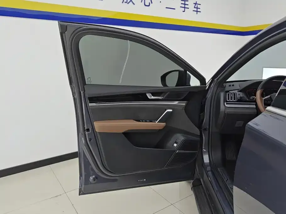 BYD Tang New Energy — фото 10