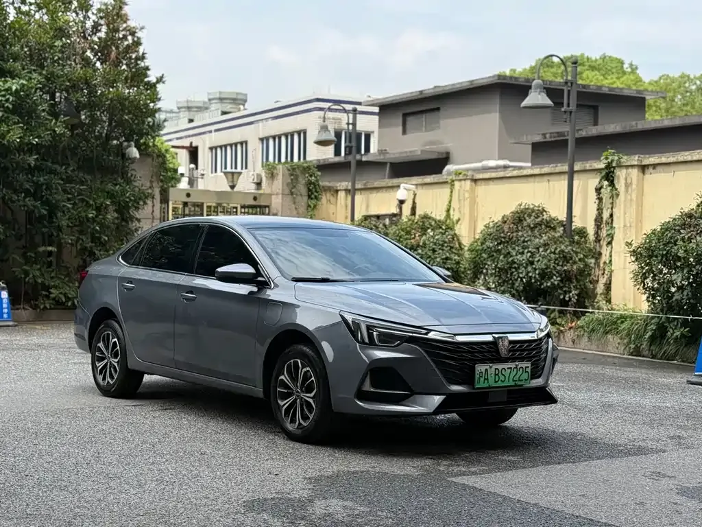 Roewe i6 MAX New Energy — фото 7