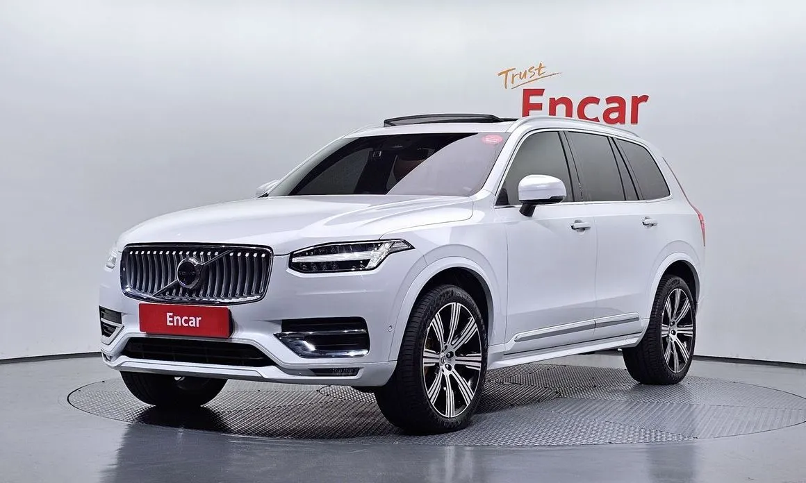 Volvo XC90 — фото 1