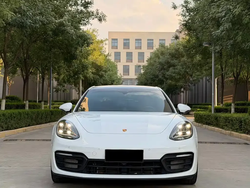 Porsche Panamera — фото 10