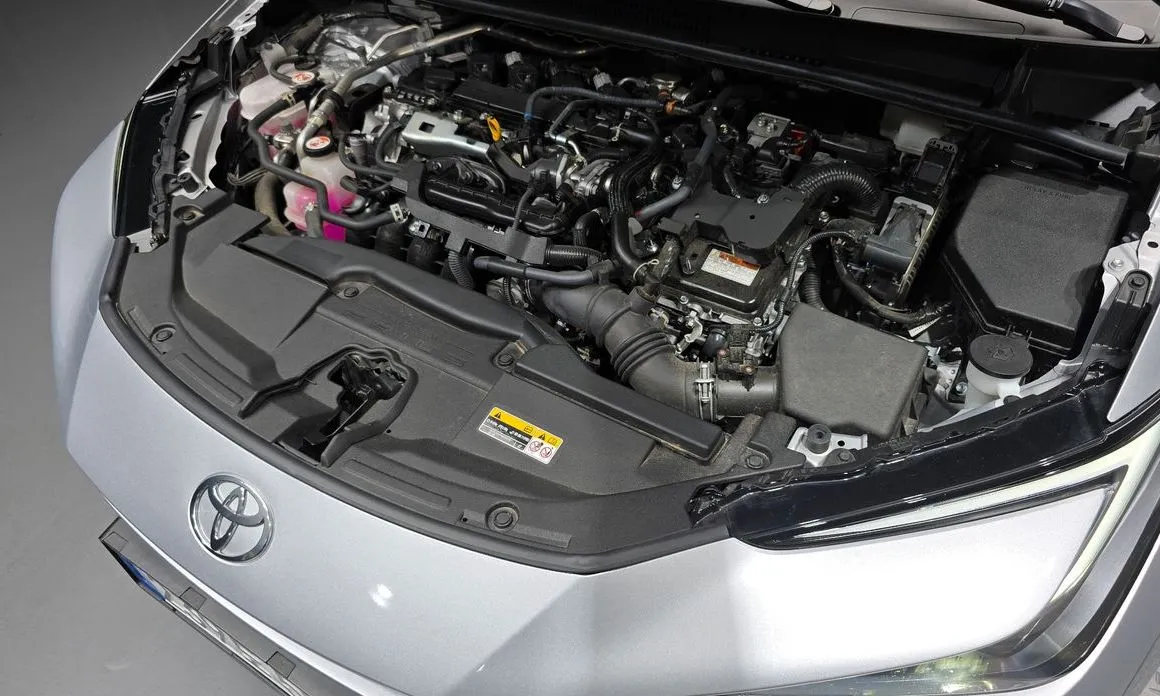 Toyota Prius — фото 9