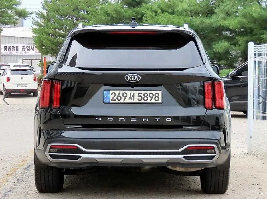 Kia Sorento — фото 4