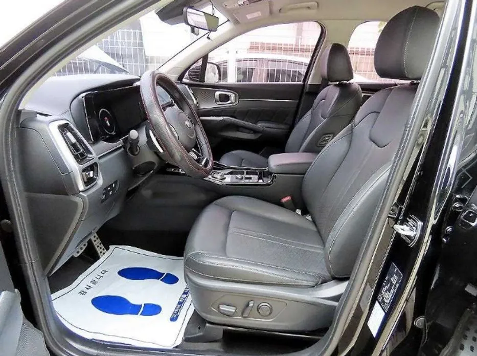 Kia Sorento — фото 10