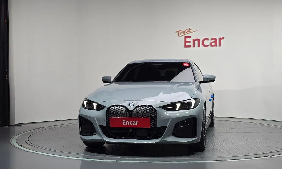 BMW i4 — фото 2