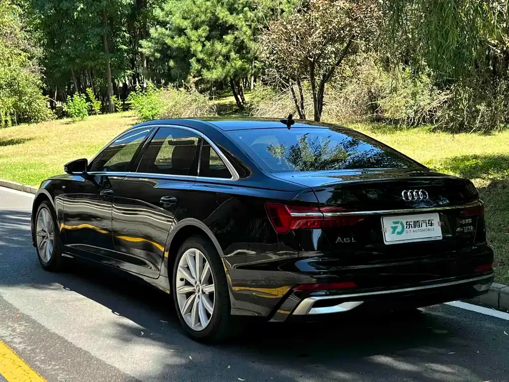 Audi A6L — фото 10