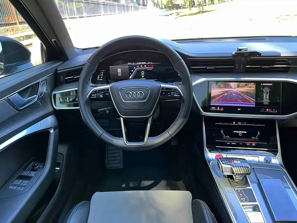 Audi A6L — фото 5