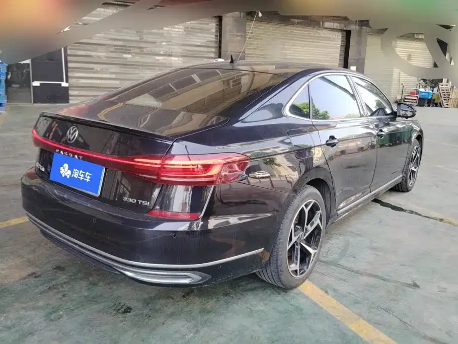 Volkswagen Passat — фото 6