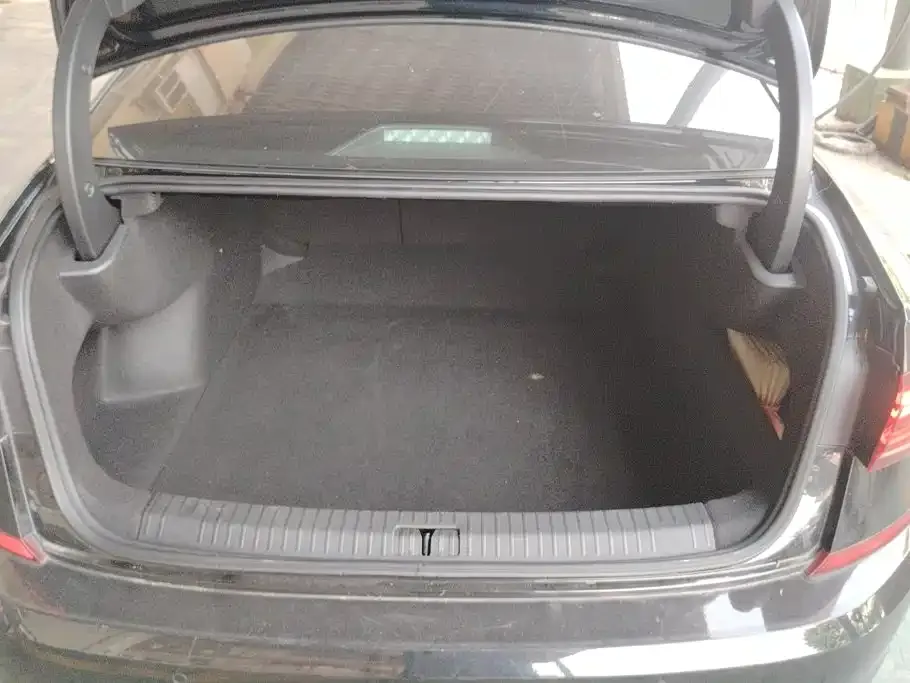 Volkswagen Passat — фото 4