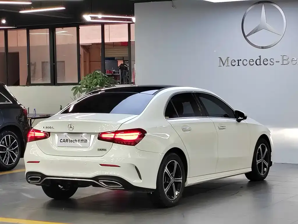 Mercedes-Benz A-Class — фото 10