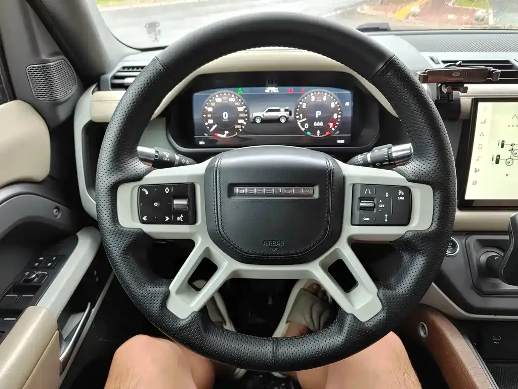 Land Rover Defender — фото 7