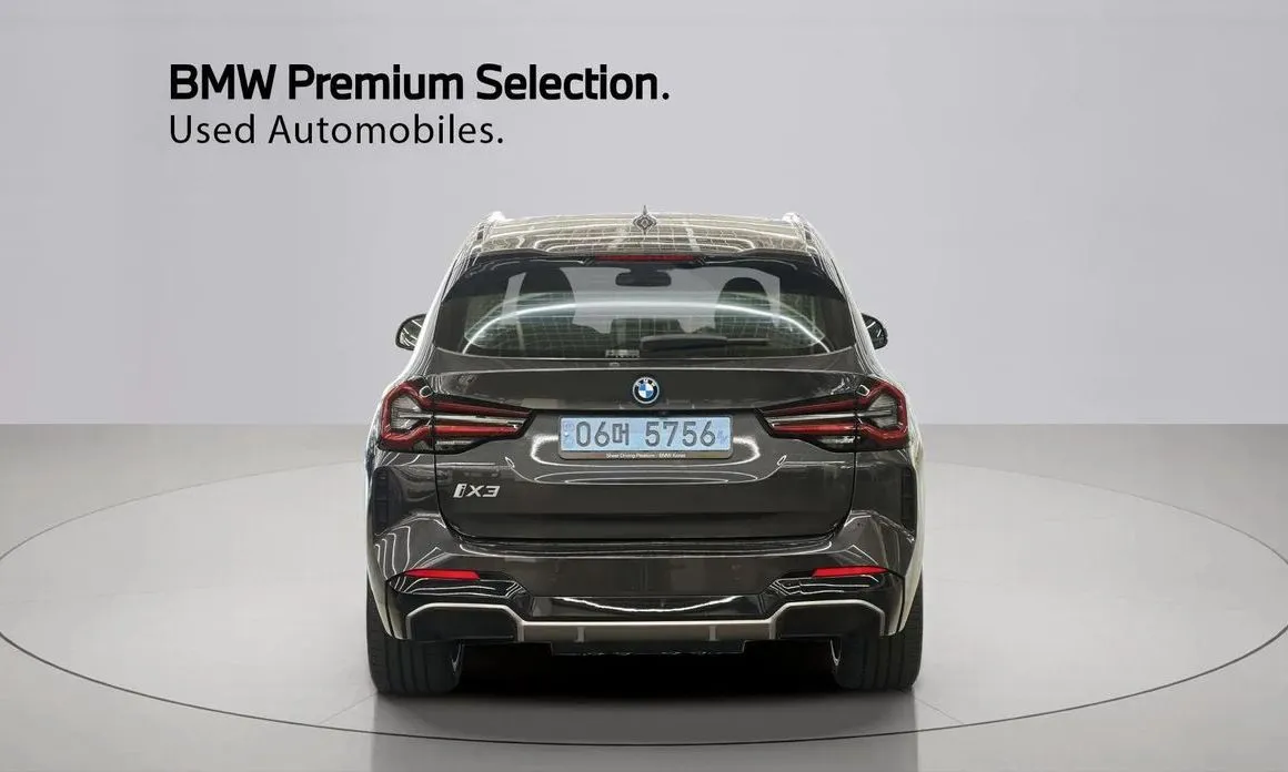 BMW iX3 — фото 2