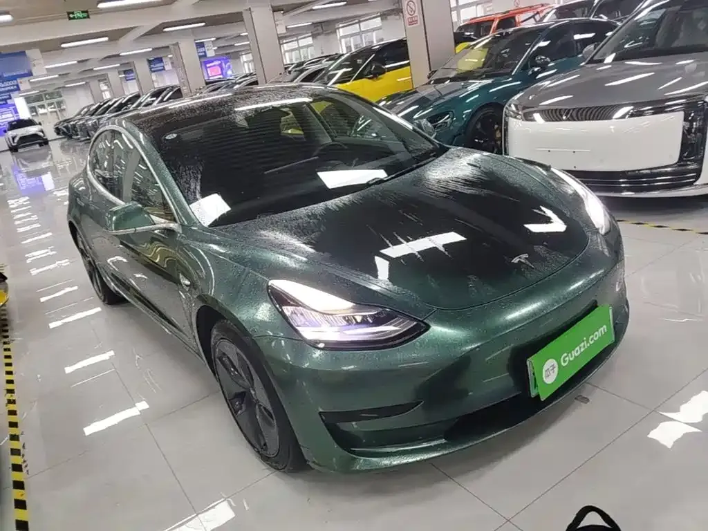 Tesla Model 3 — фото 10