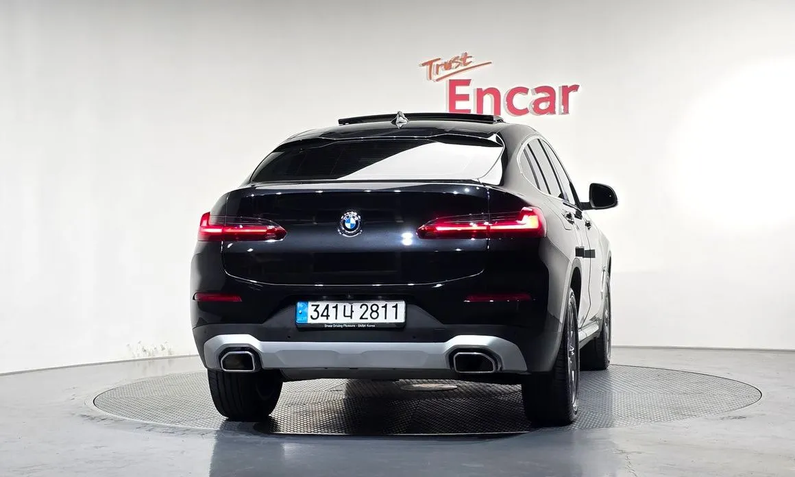 BMW X4 — фото 10