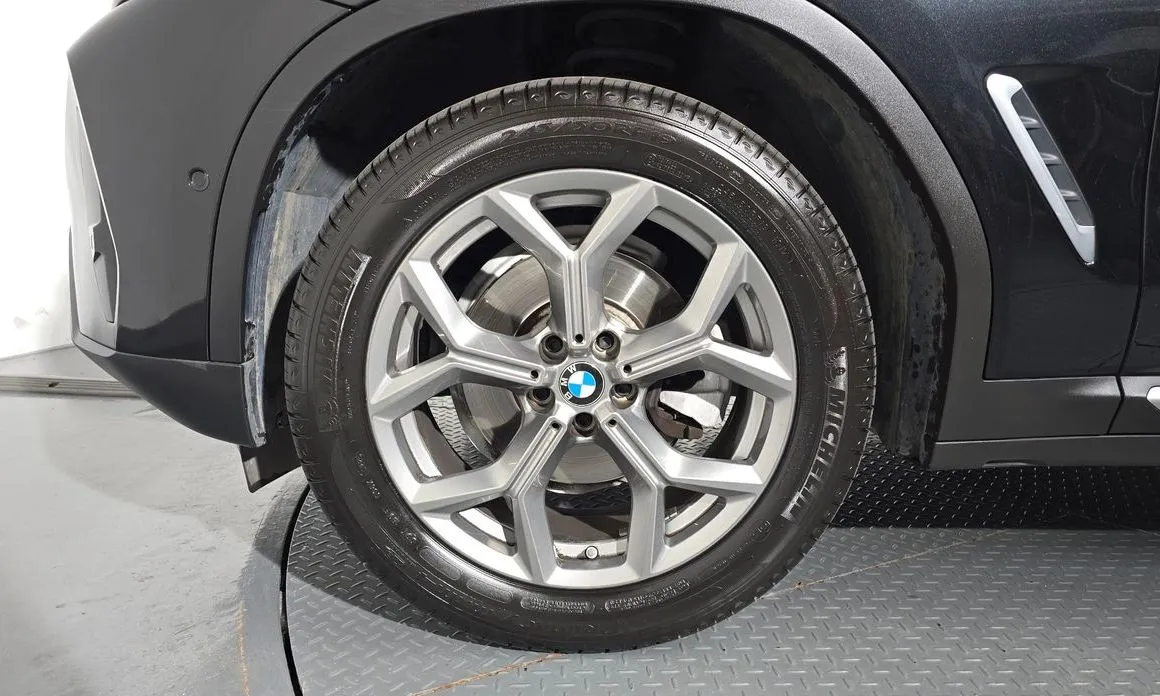 BMW X4 — фото 7