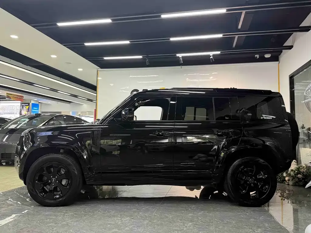 Land Rover Defender — фото 4