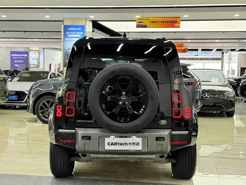 Land Rover Defender — фото 5