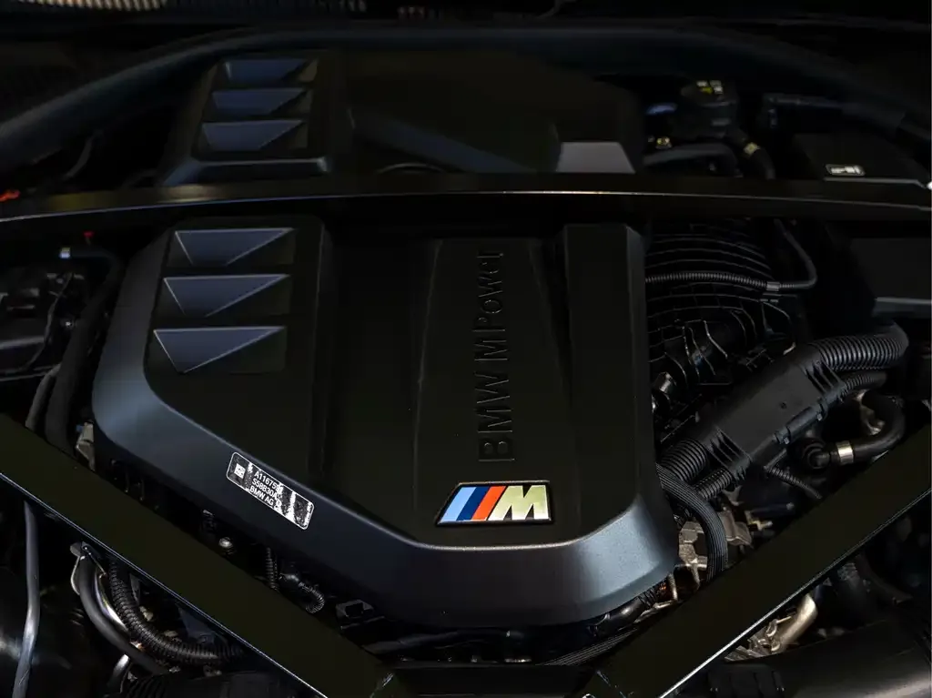 BMW M4 — фото 10
