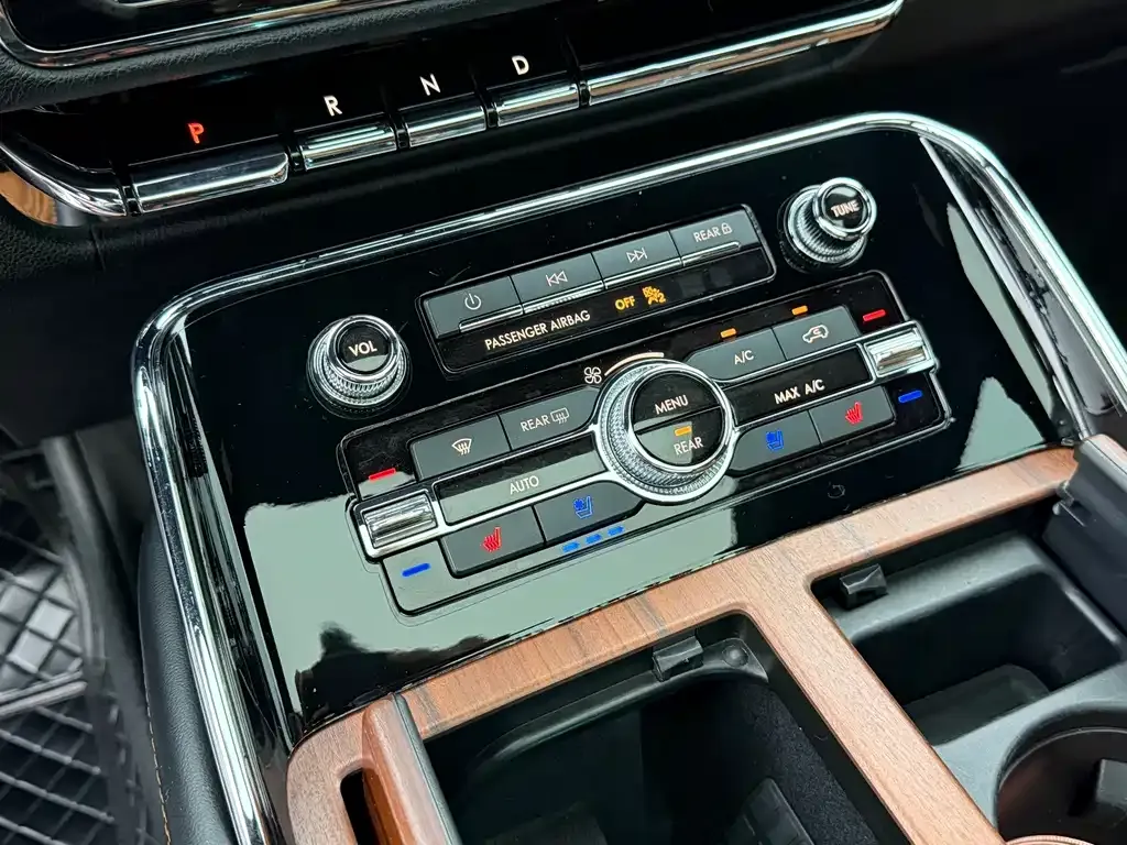 Lincoln Navigator — фото 6