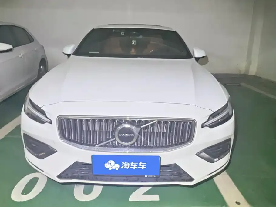 Volvo S60 — фото 5