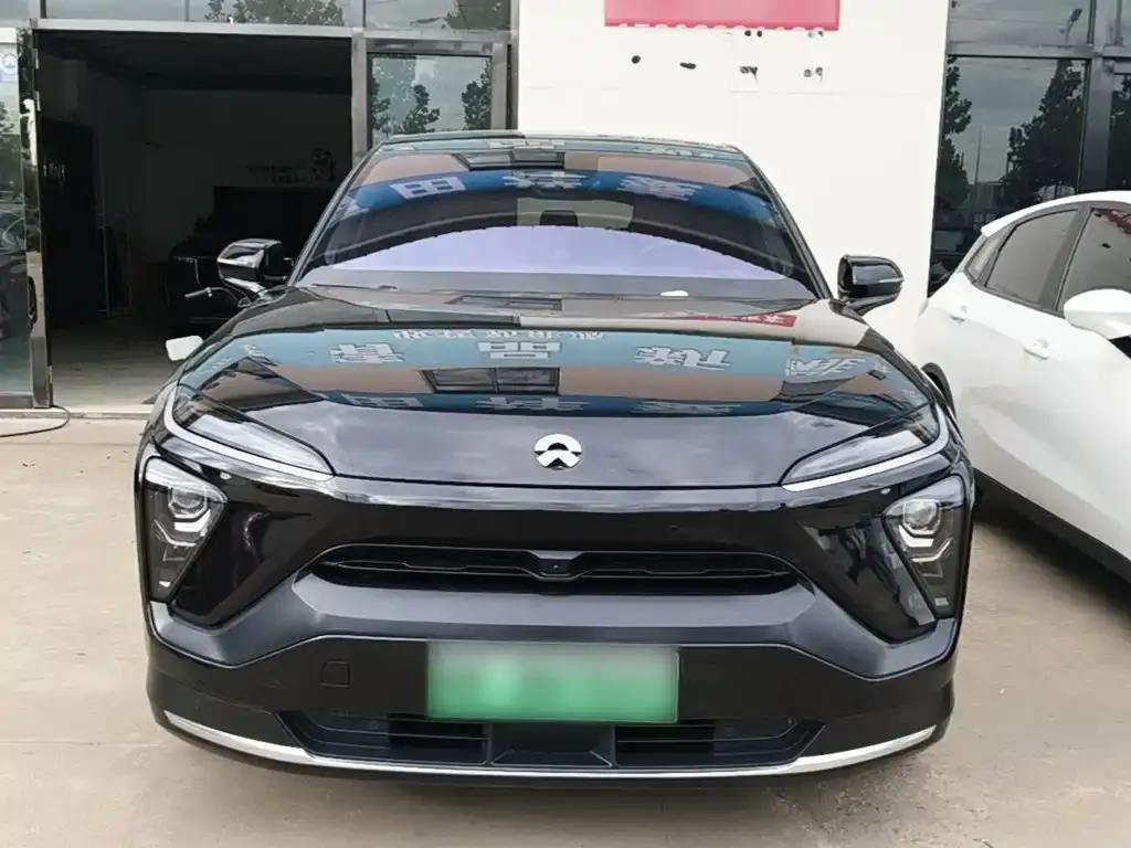 NIO EC6 — фото 9