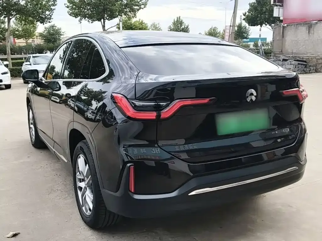 NIO EC6 — фото 7
