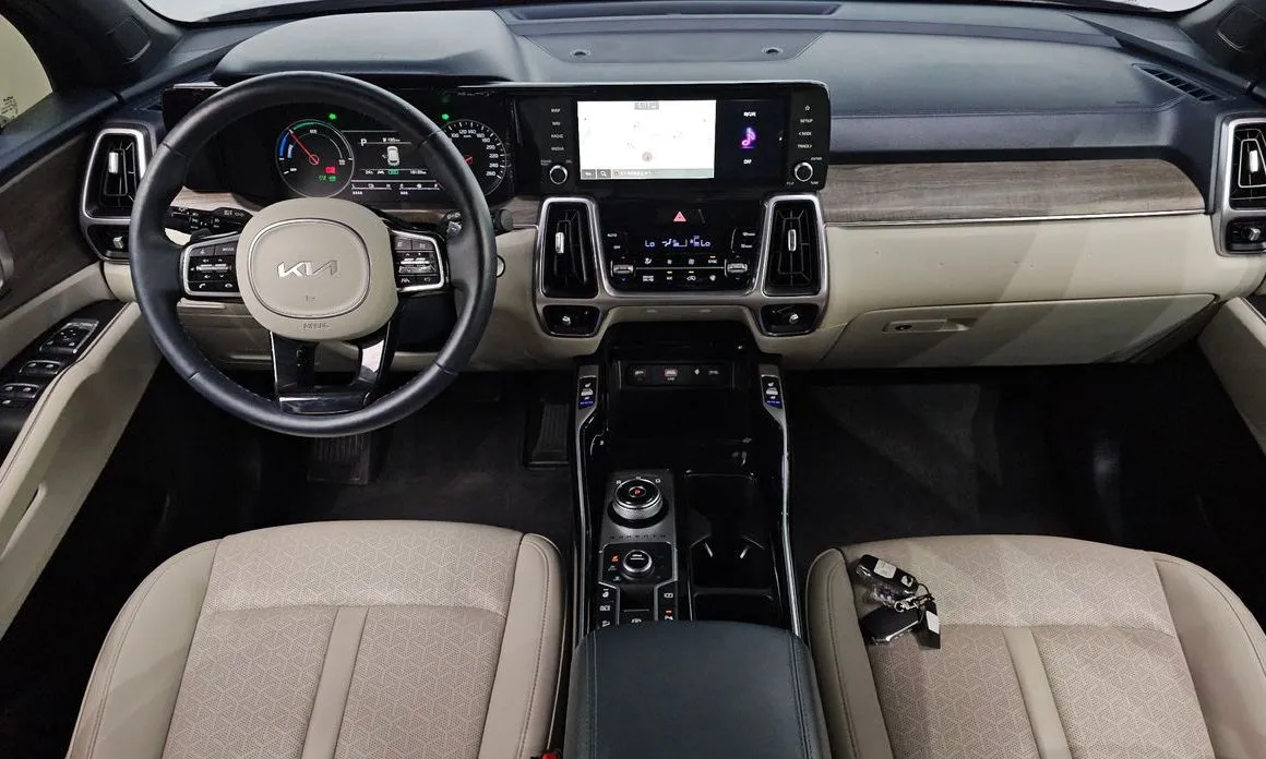 Kia Sorento — фото 5