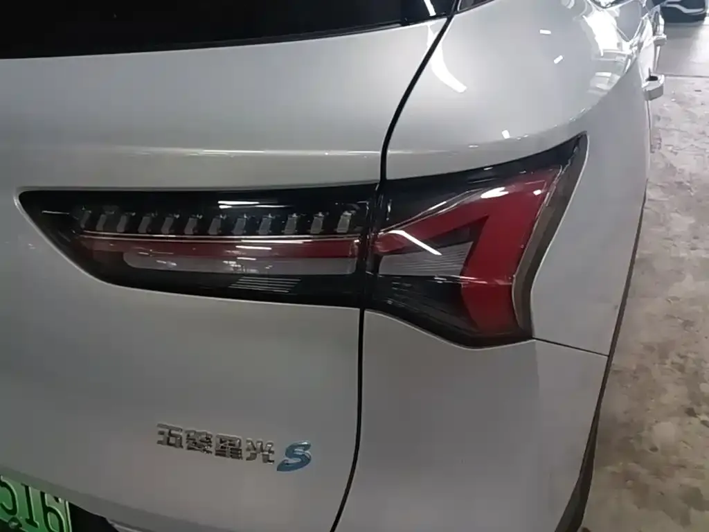 Wuling Xingguang S — фото 4