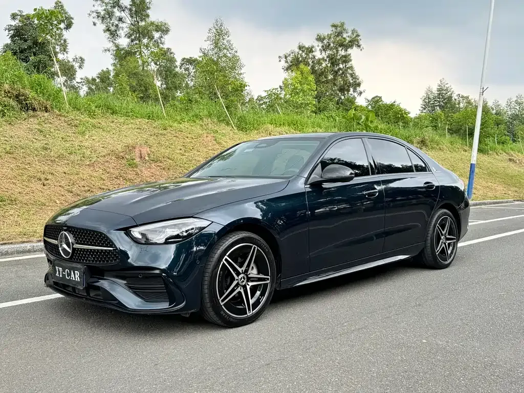 Mercedes-Benz C-Class — фото 1