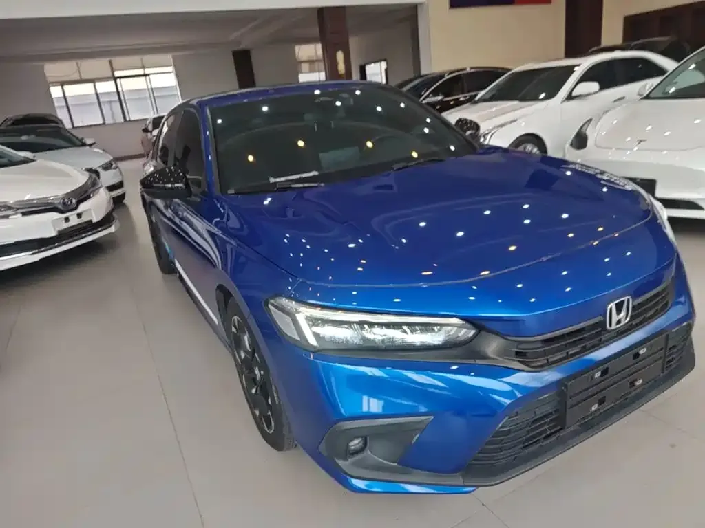 Honda Civic — фото 10