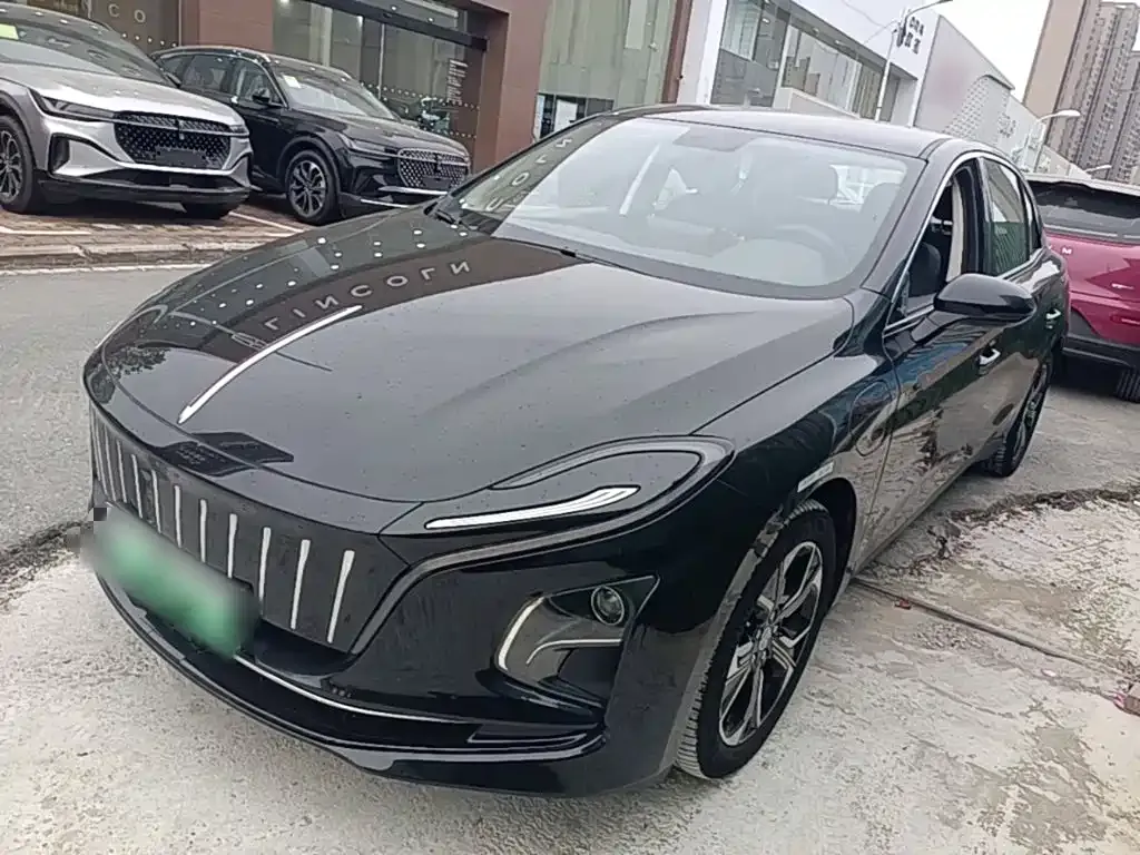 Hongqi E-QM5 — фото 1