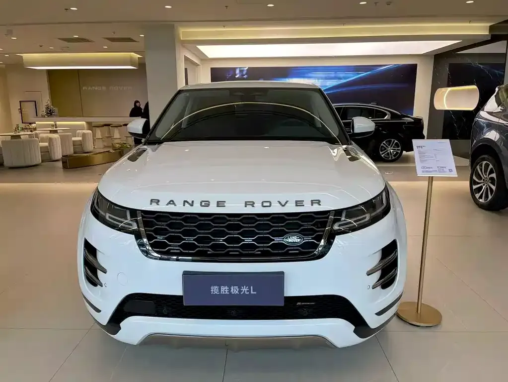 Land Rover Evoque — фото 1