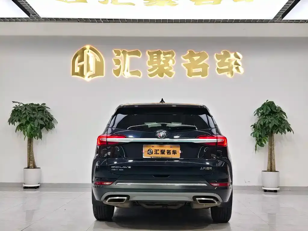 Buick Enclave — фото 10