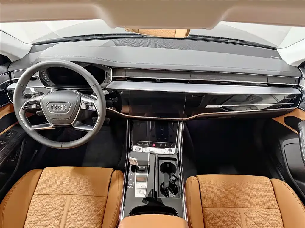 Audi A8 — фото 7