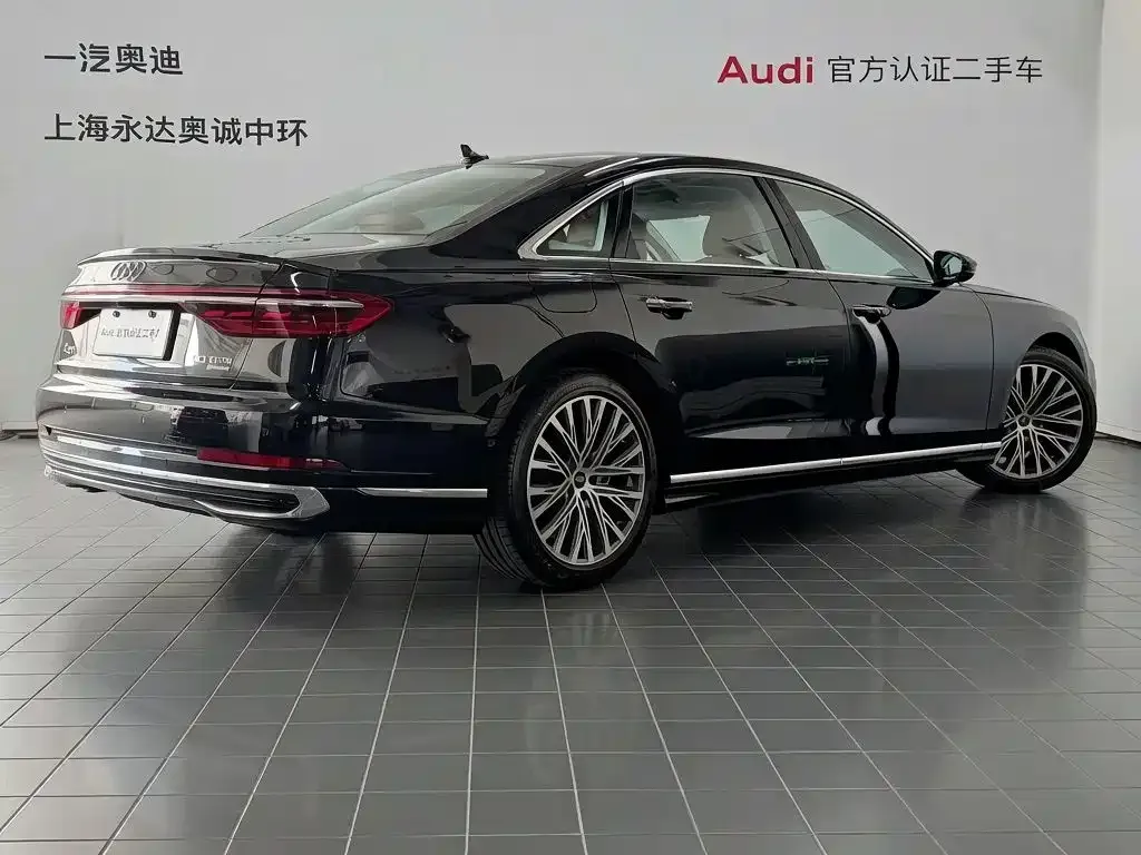 Audi A8 — фото 3