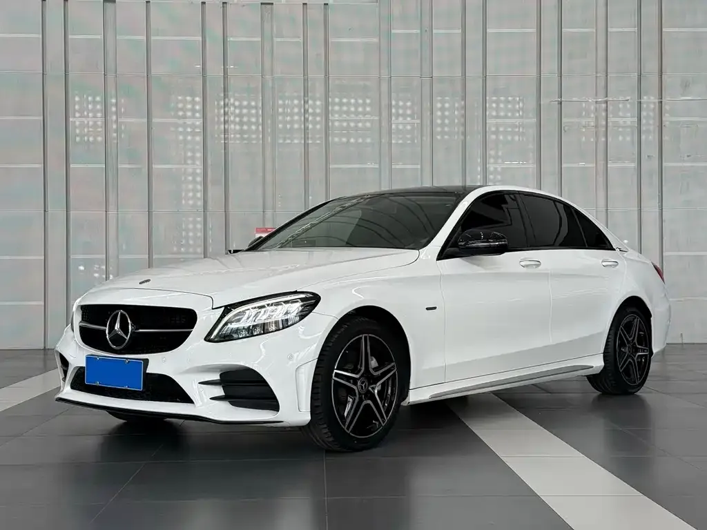 Mercedes-Benz C-Class — фото 1