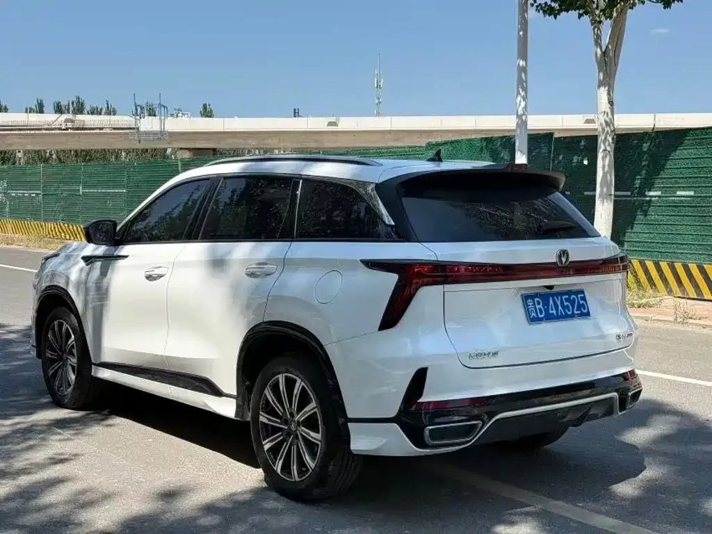 Changan CS75 PLUS — фото 6