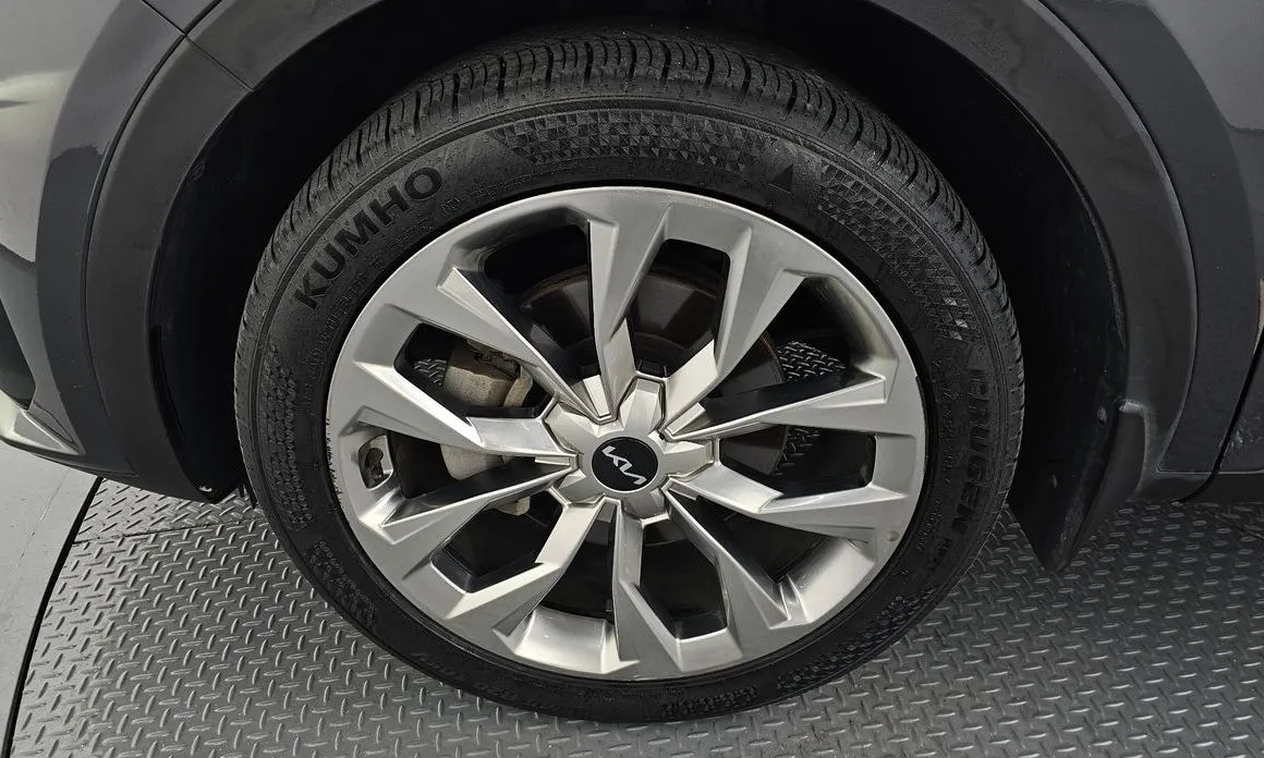 Kia Sorento — фото 10