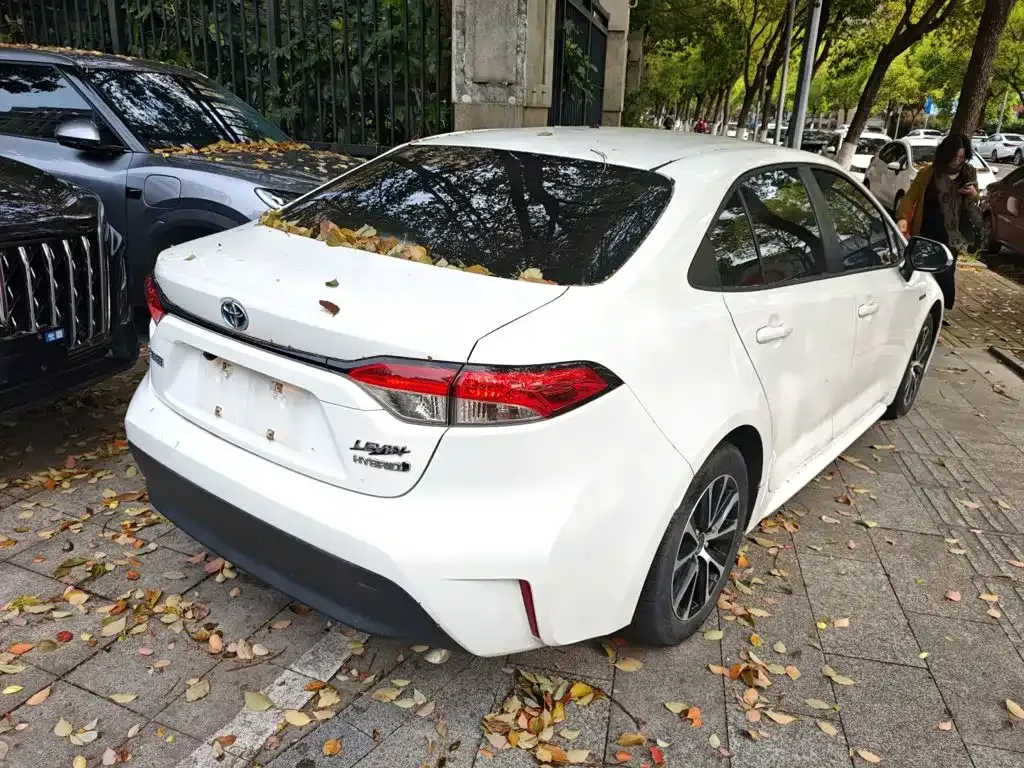 Toyota Levin — фото 10
